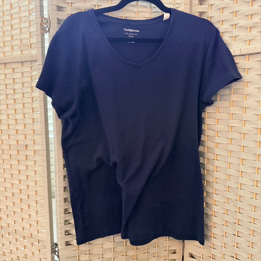 Croft & Barrow Classic V Neckline T-shirt Navy Blue XL Pull On Short Sleeve
